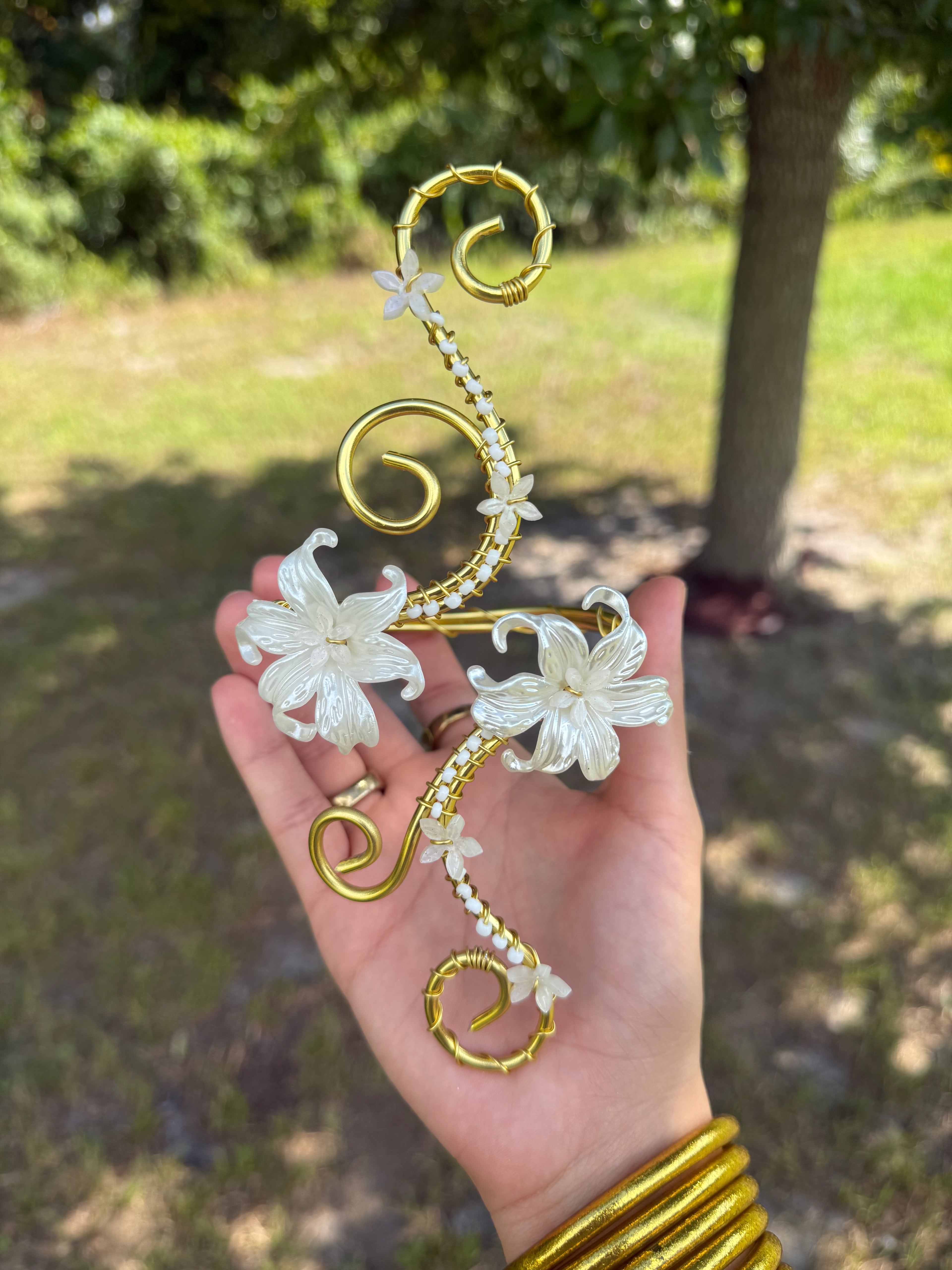 Lady in white arm cuff