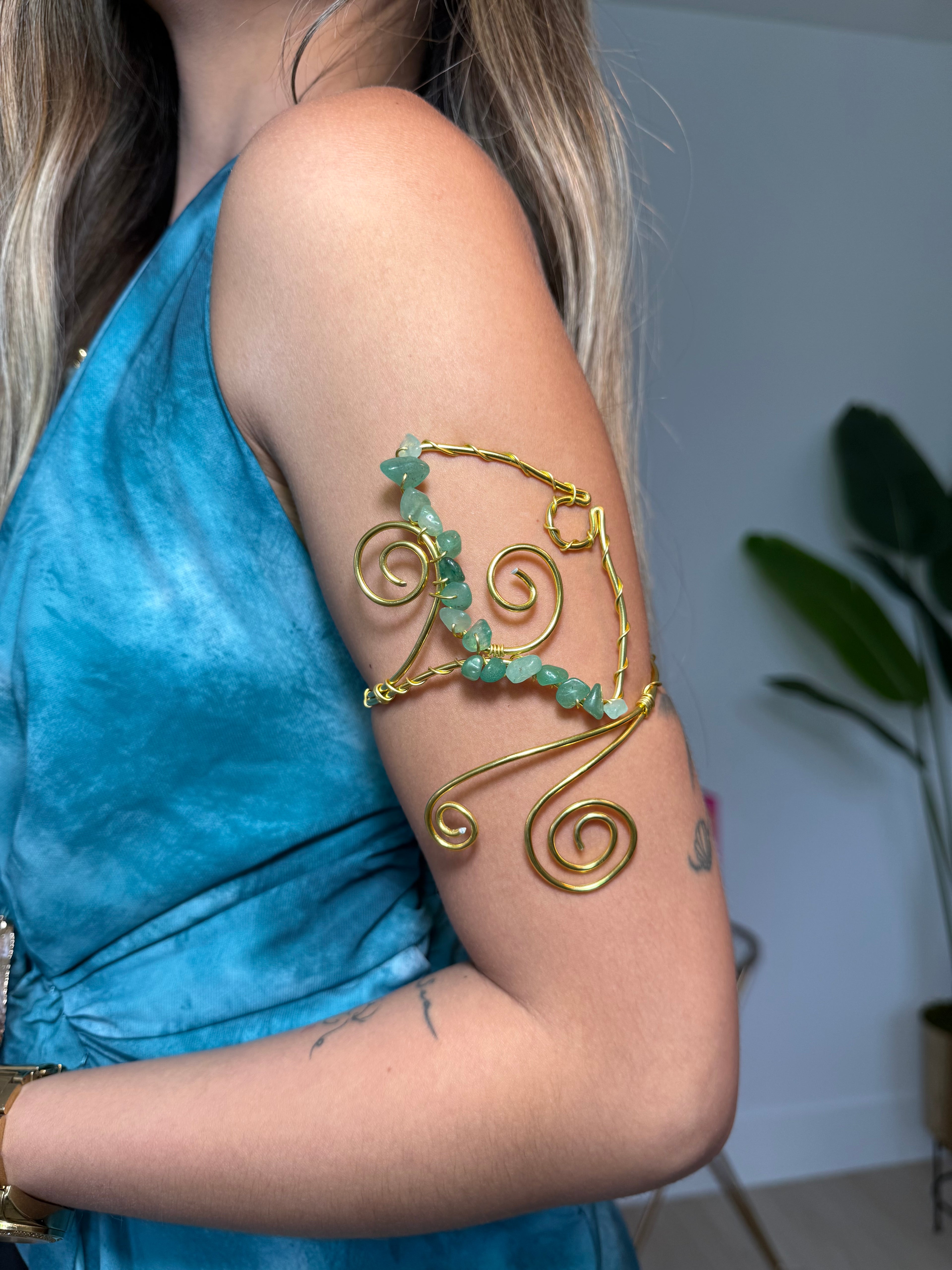 Moana arm cuff