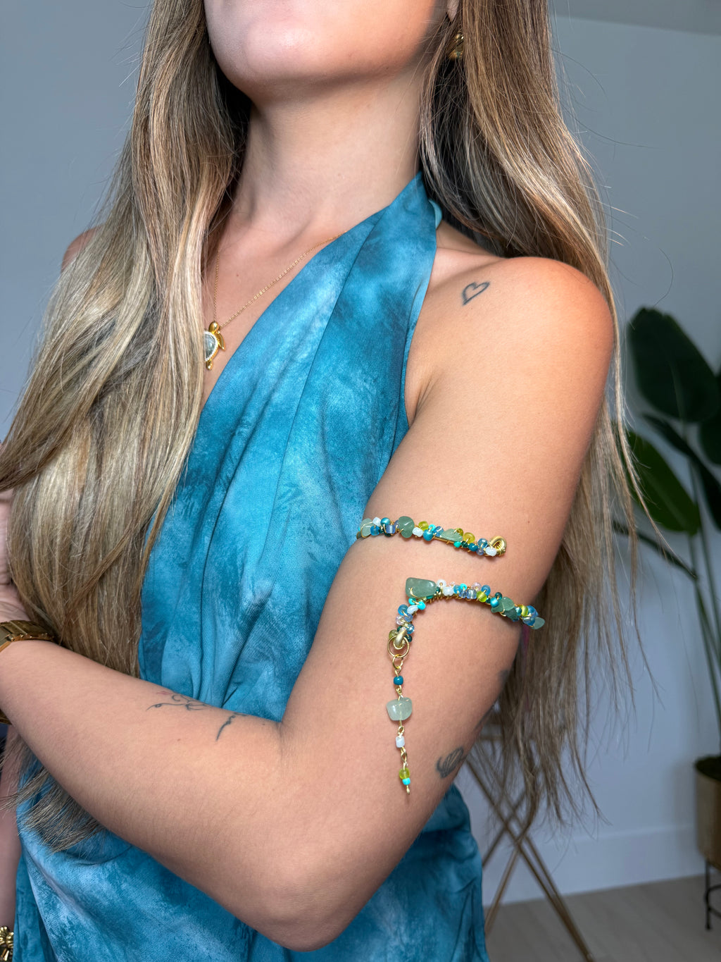 Aqua arm cuff