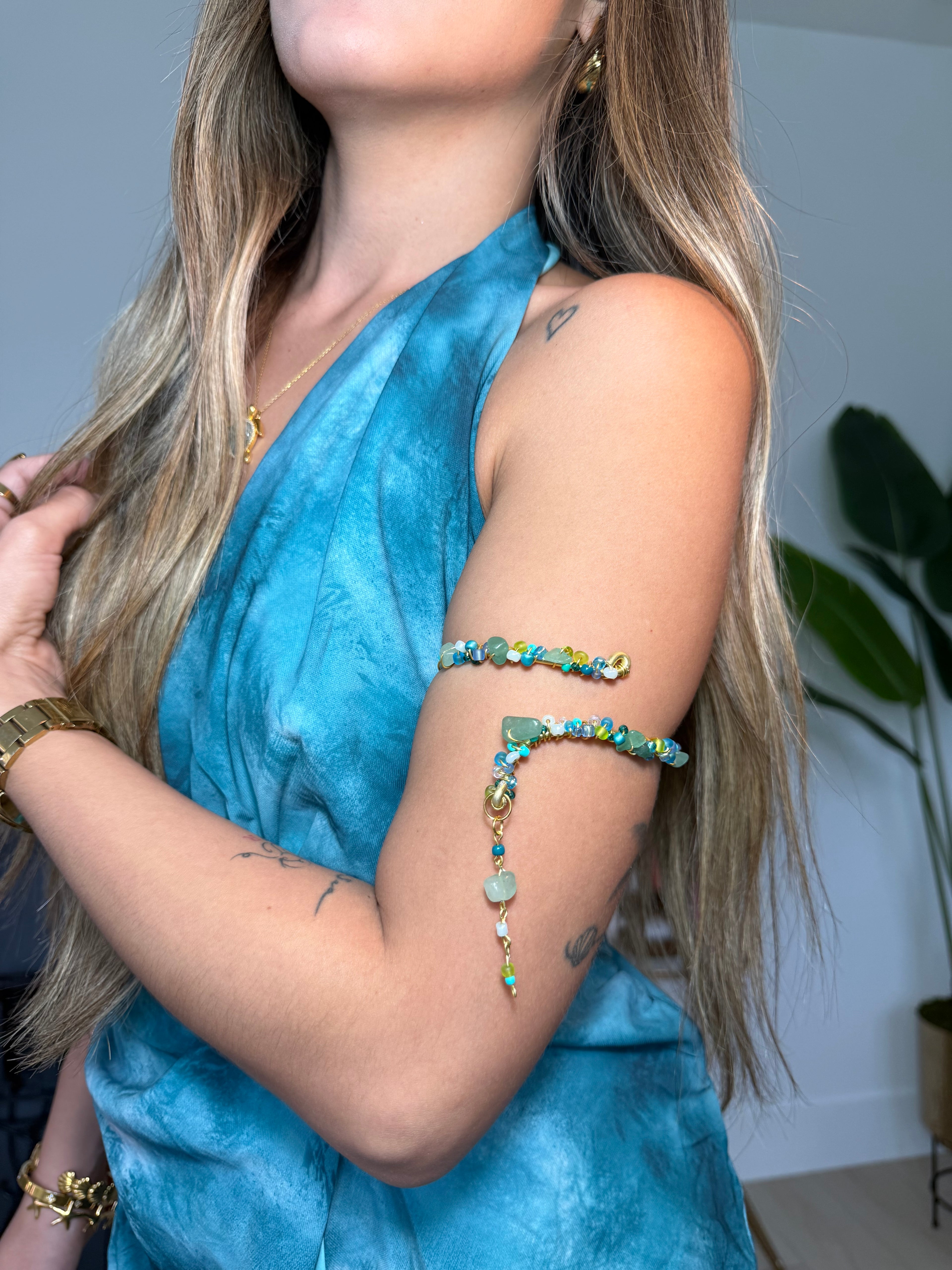 Aqua arm cuff