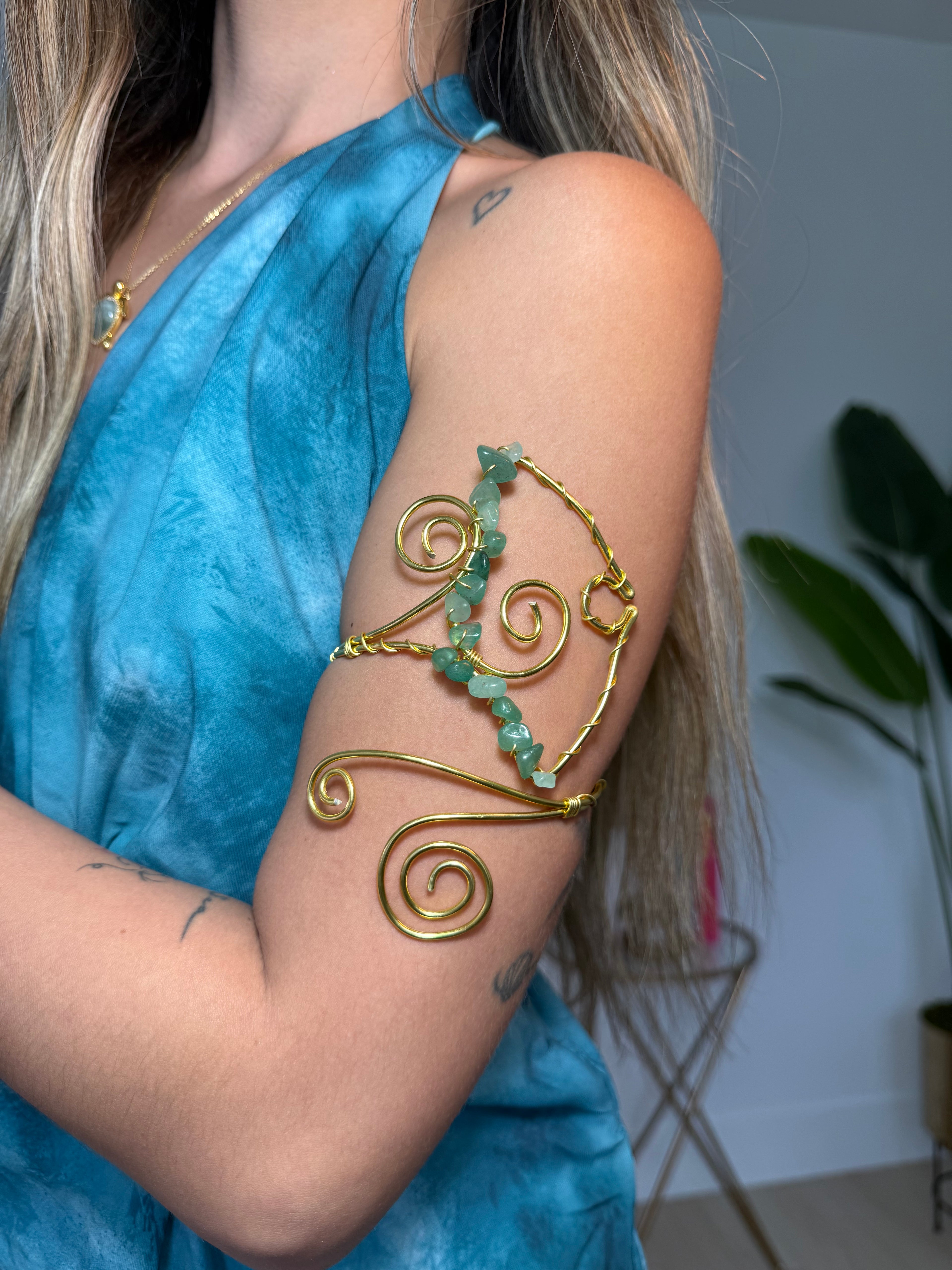 Moana arm cuff